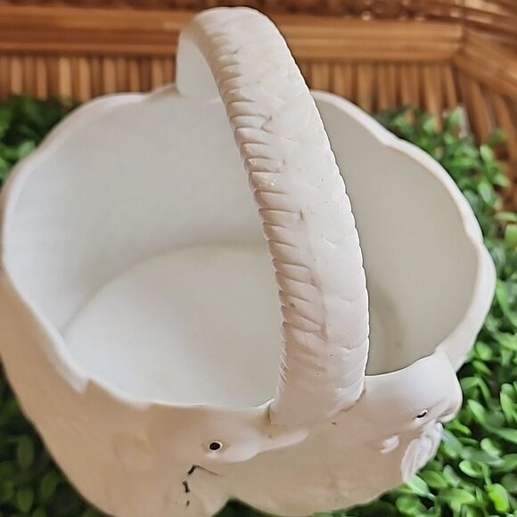 Vintage Bisque Chippy Paint Porcelain Goose Basket Coquette - Picture 2 of 6
